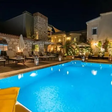 Marge Adult Only 12 Otel Çeşme