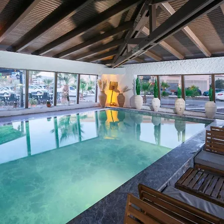 Marge Adult Only 12 Otel Çeşme
